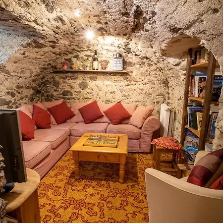 Pele - Alpes Travel - - Sleeps 11 شاليه