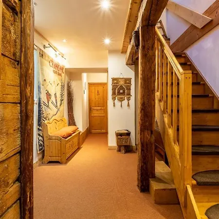 Pele - Alpes Travel - - Sleeps 11 Chalet
