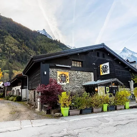 Pele - Alpes Travel - - Sleeps 11 Chalet